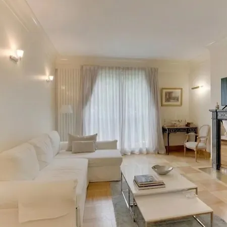 3br Marais Aubriot *