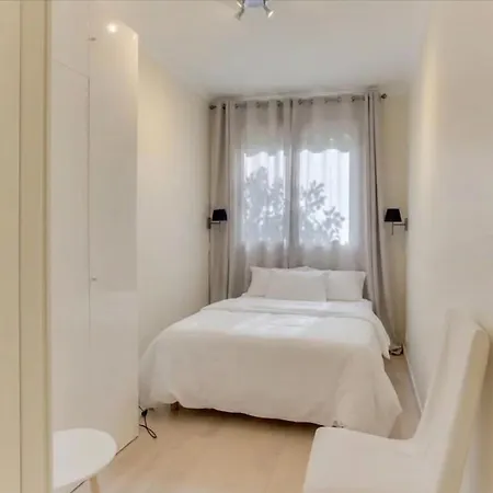 3br Marais Aubriot Paris